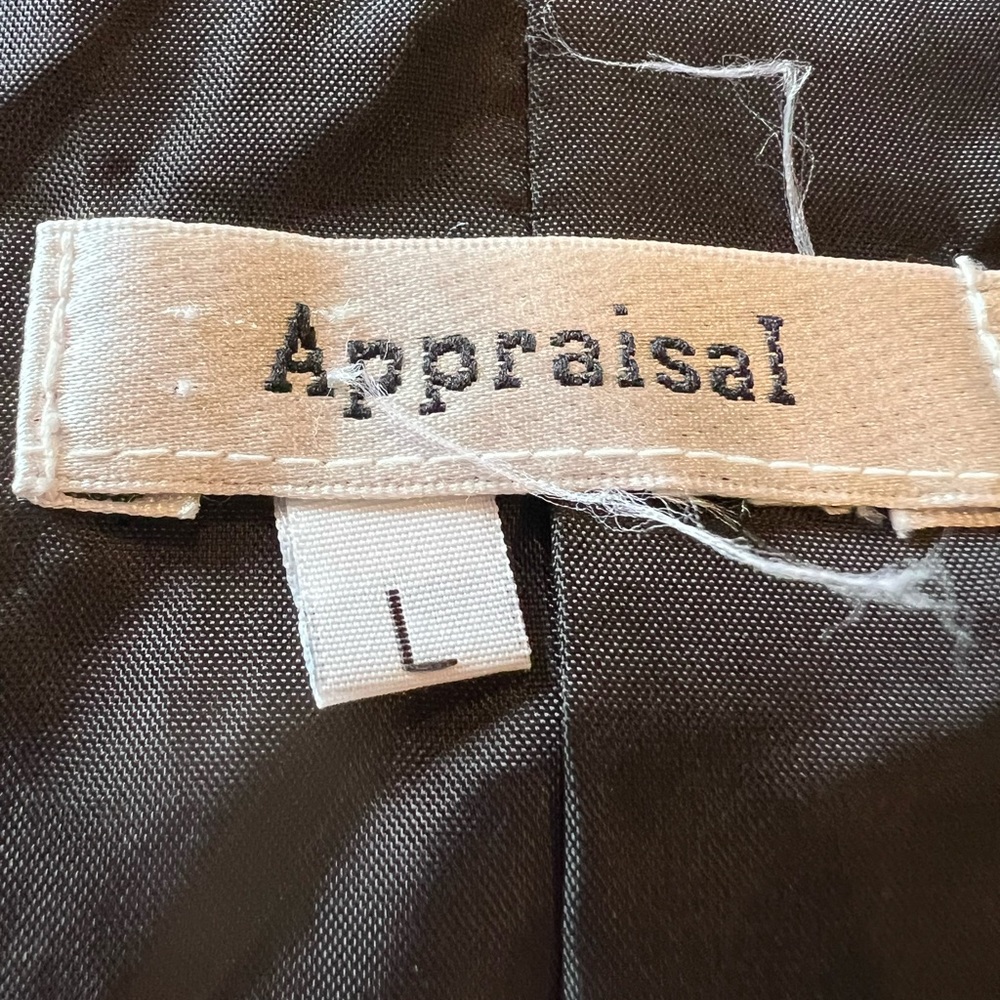 Stunning Spring Jacket - Picture 6 of 8